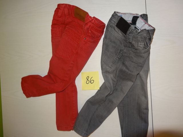 Okaidi.kavbojke hlace 86 10 eur kpl.