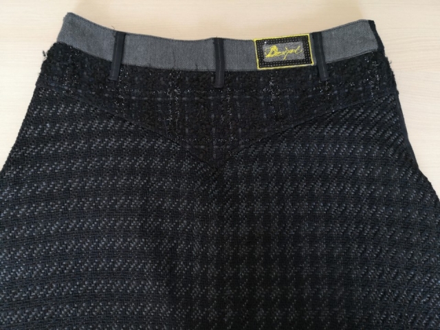 199952 zimsko krilo desigual št. 38 - 15 eur