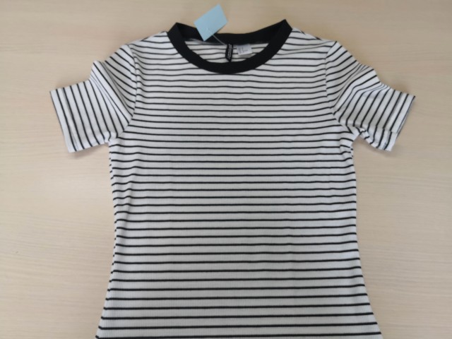 210830 obleka kratek rokav h&m št. 38 - 6 eur