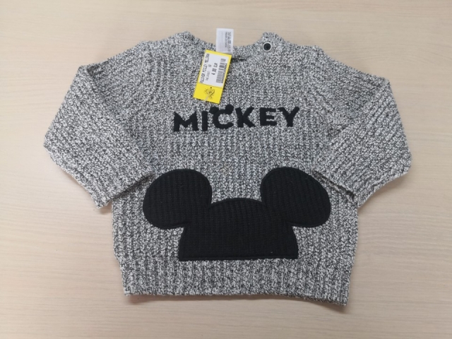 209984 pulover mickey št. 68 - 4 eur