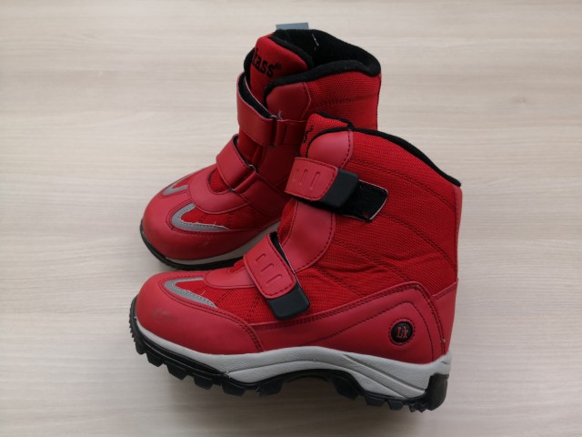 204278 skibucki št. 34 - 7,50 eur