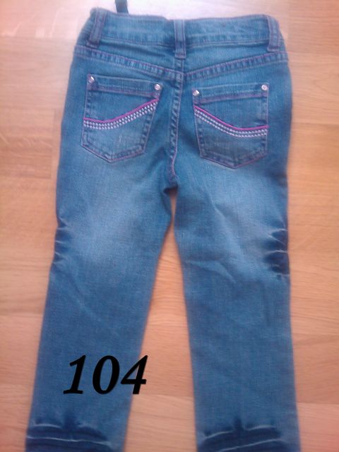 Jeans hlače  št. 104 4 eur