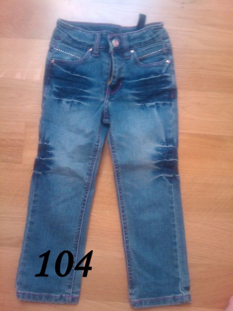 Jeans hlače  št. 104 4 eur
