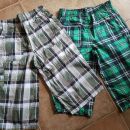 zelene kratke hlače 146-152 3€
