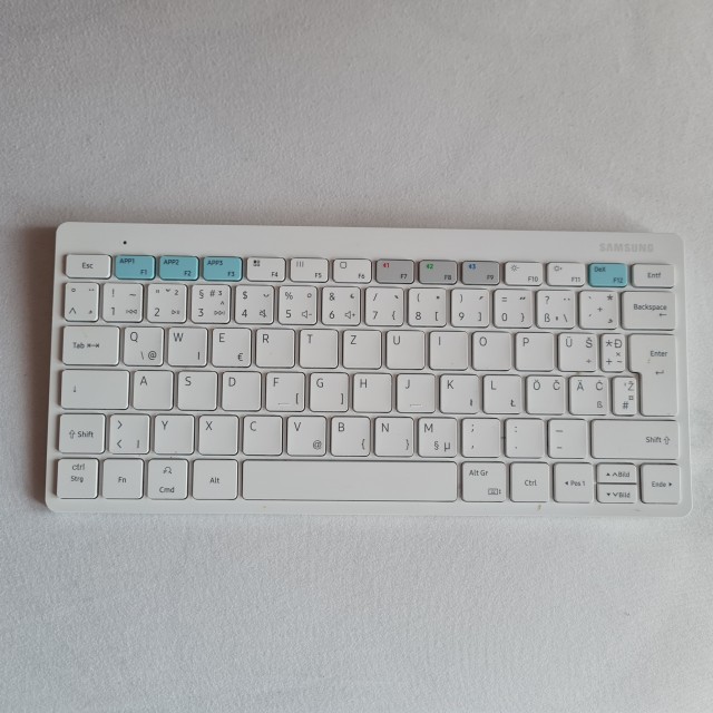 Samsung Smart Keyboard Trio 500 tipkovnica 25€