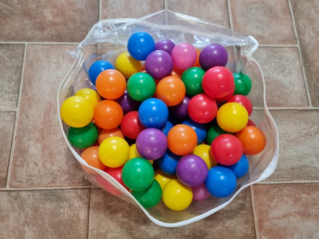 žogice intex 5€