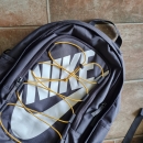 nahrbtnik nike 18€