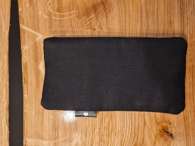 Nov etui za telefon