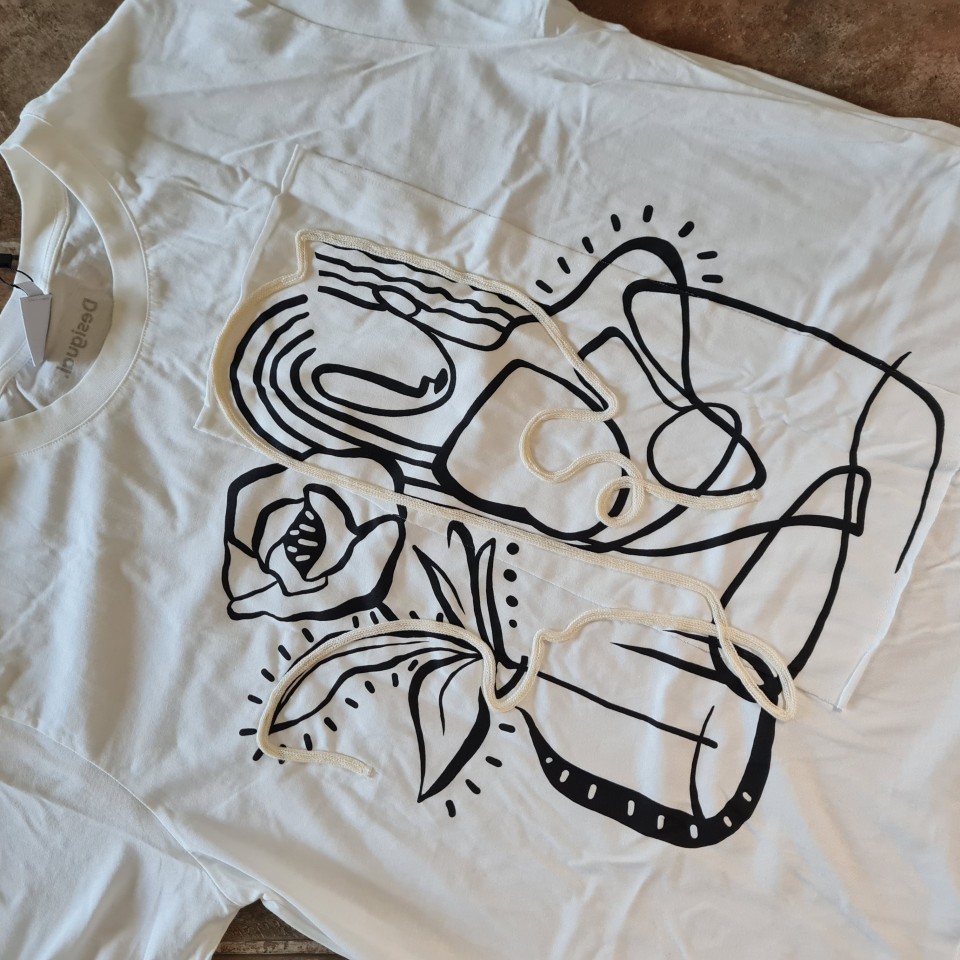 nova majica desigual št. L 30€