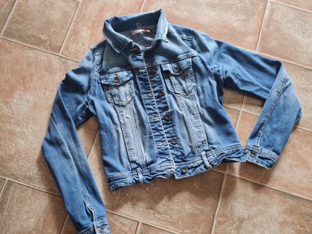 JEANS JAKNA M 10€
