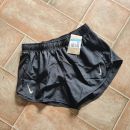 nove kratke hlače nike št. m 15€