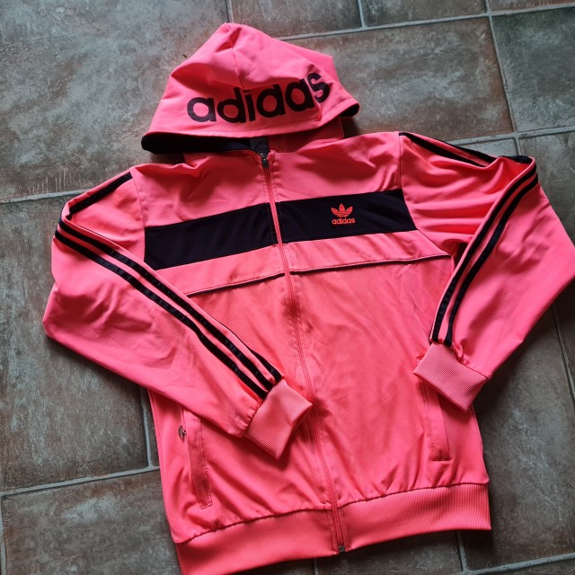 Kapucar adidas L 10€
