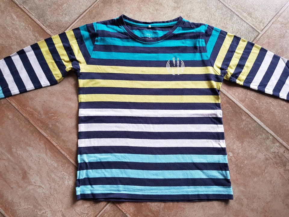 majica name it 7-8 4€