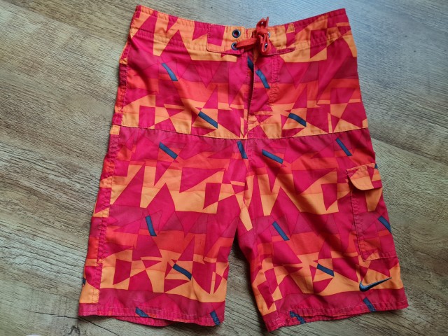 KOPALNE HLAČE NIKE 8-10 5€