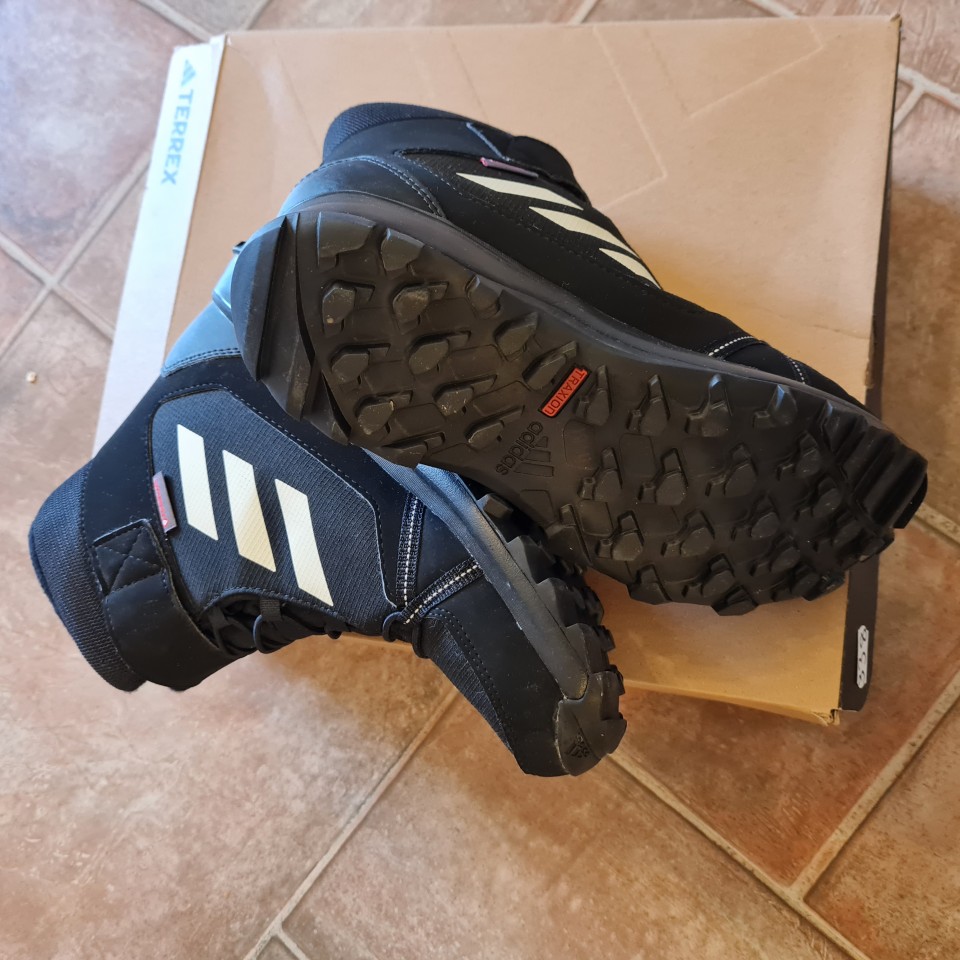Adidas terrex snow - foto povečava