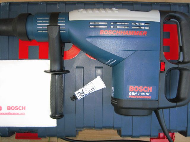 Bosch GBH 7-46DE  - CENA 620€