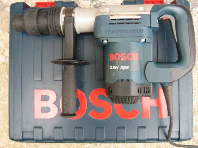 Bosch GSH 388  - CENA 270€