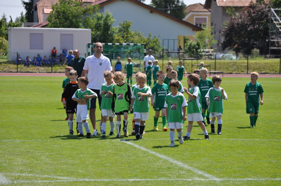 U6 ZMAGOVALCI TURNIRJA V PTUJU - foto povečava