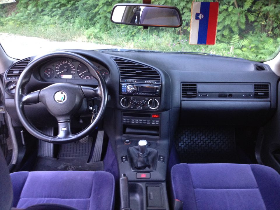 BMW E36 325i - foto povečava