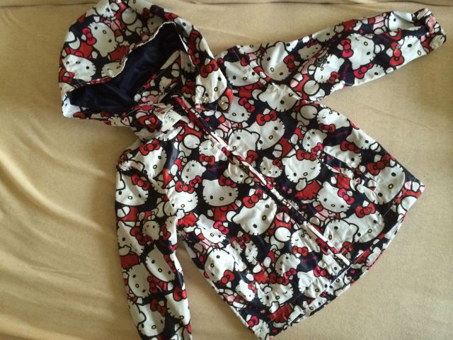 Hello Kitty H&M jopica v št. 98