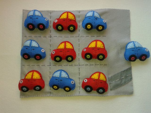Didaktična igra Modri in rdeči avtomobili - foto