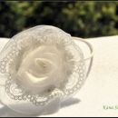 bela organza vrtnica, biserčki, čipka, organza