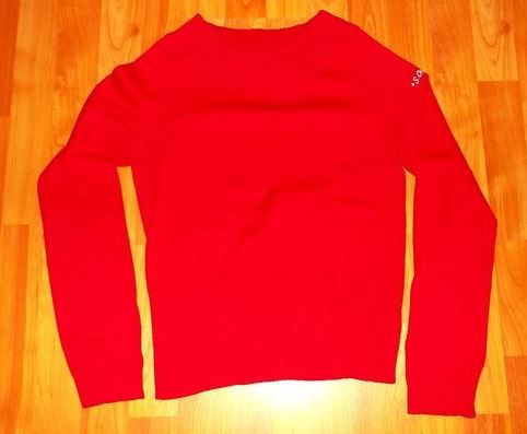 pulover rdeč s Oliver