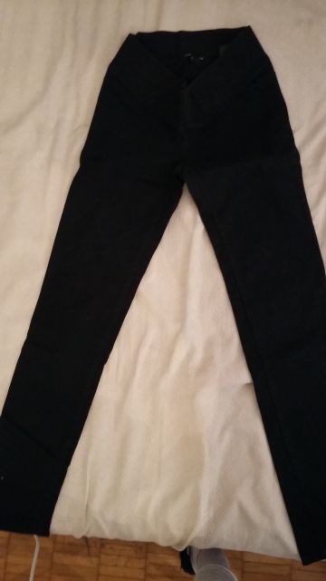 črne jeans hlače 38