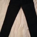 črne jeans hlače 38