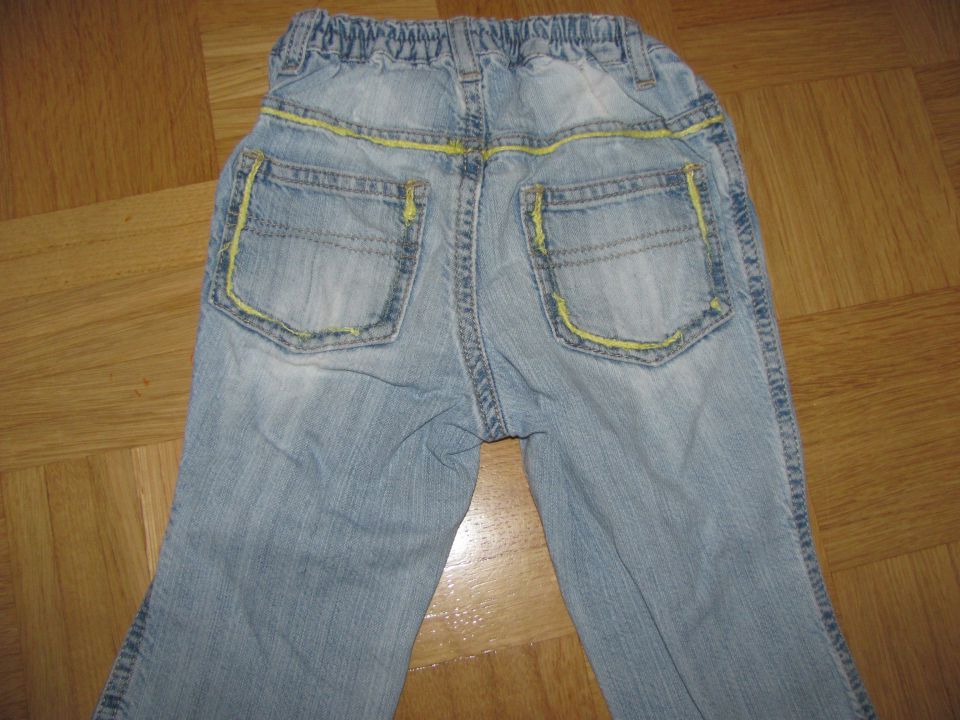 Jeans hlače (kavbojke) 1-2leti - foto povečava