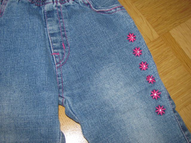 Jeans hlače (kavbojke) 1-2leti - foto