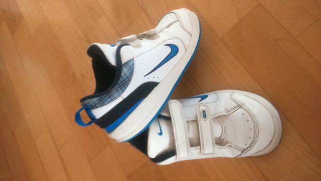 Športni čevlji  - adidaski (Nike)
