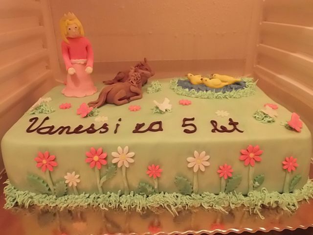 Torta princeska z živalcami