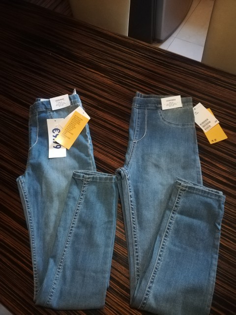 H&m nove jeans legice št. 140