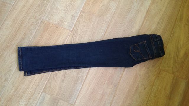 Fantovske jeans hlače!  134 št.  4 eur - foto