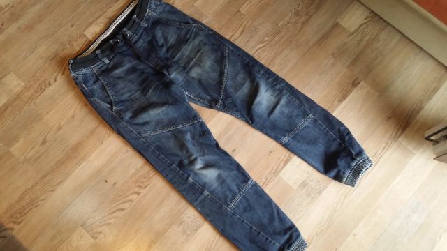 Fantovske jeans hlače! 152 št. 7 eur