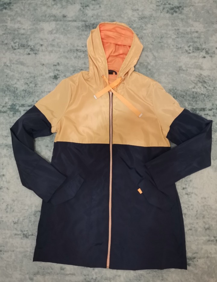 Anorak, S, 7 €