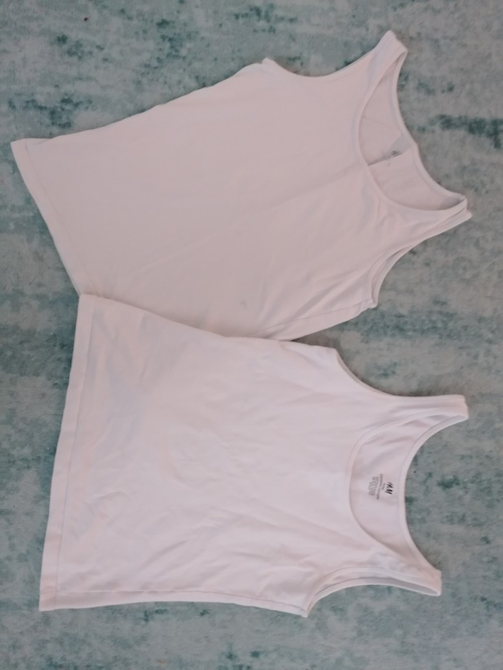 146/152 H&M raztegljiva majčka, 2,90 € - foto povečava
