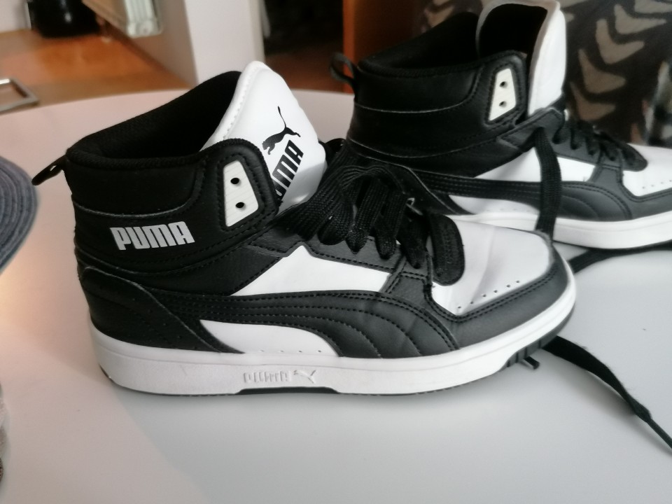 Puma št. 37,5, 19 €