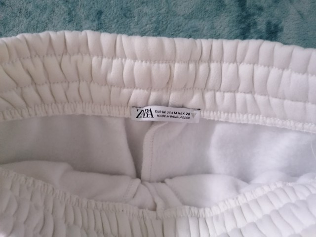 Zara M ženska debelejša trenirka, 5,50 € - foto