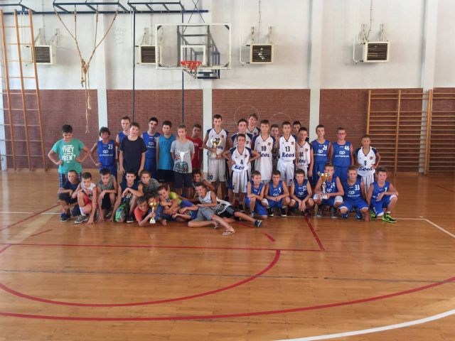 Pionirji U13 zmagovalci turnirja v Šibeniku - foto