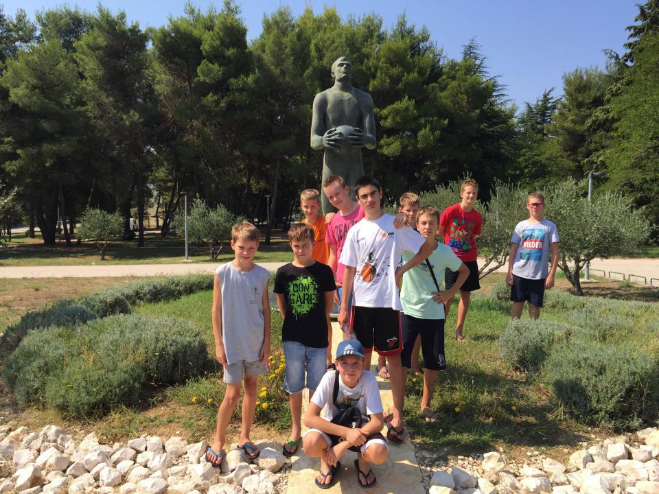Pionirji U13 zmagovalci turnirja v Šibeniku - foto povečava