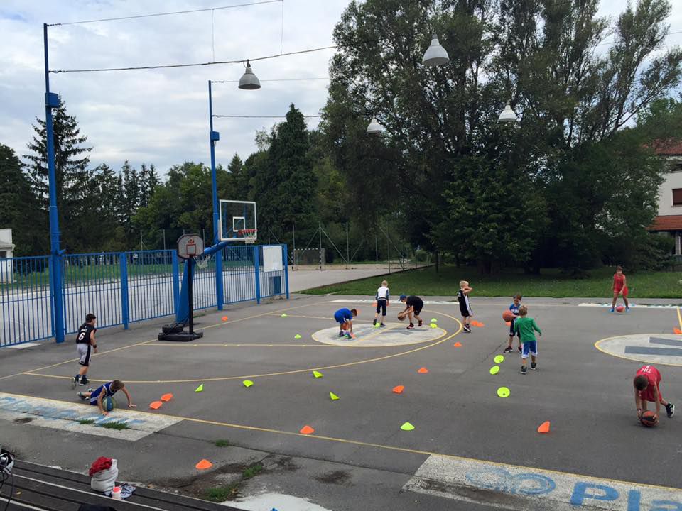 Poletna šola košarke v Parku Nade Žagar - foto povečava