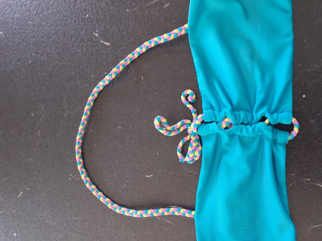 8 € - kopalke calzedonia