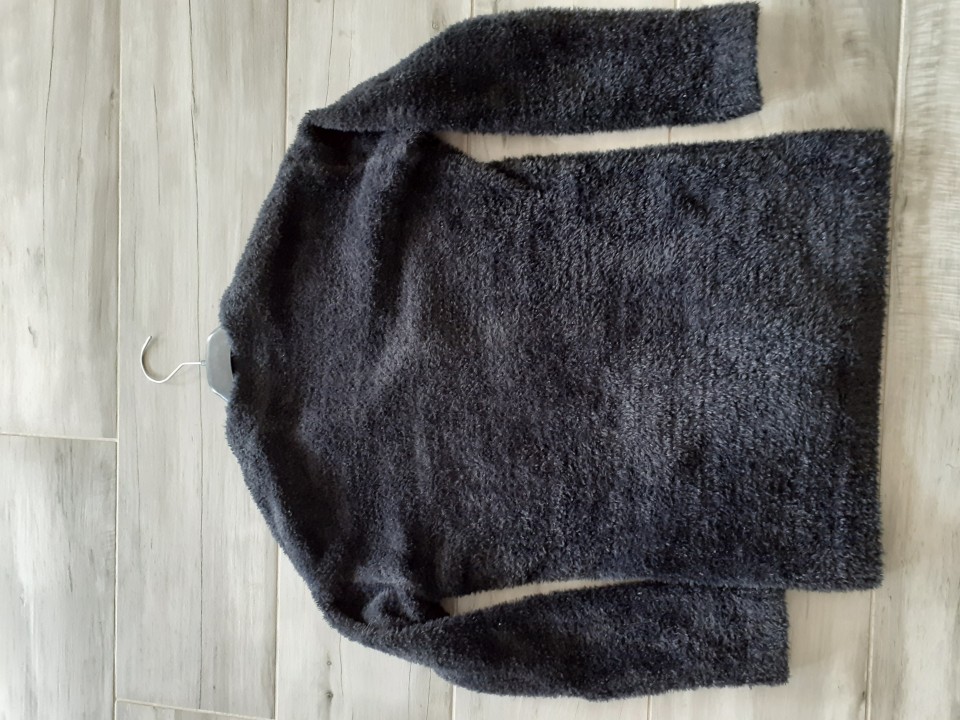 4 €-  H&M jopa št. 146-152