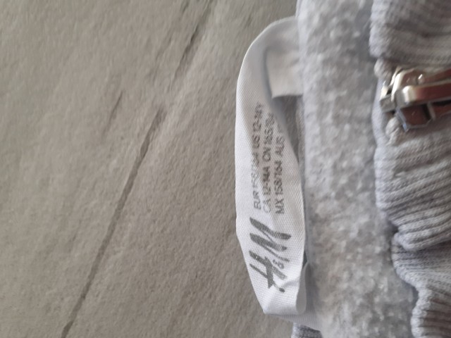 5 € - H&M pulovar št. 158 - 164