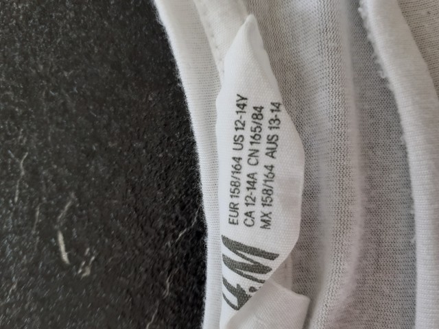 2 € - h&m st. 158-164