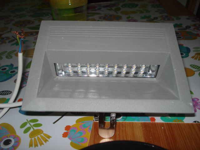 LED žarnice ter razna svetila - foto