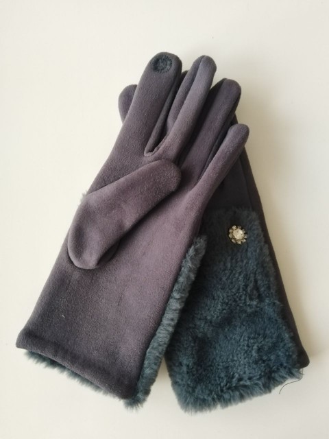 Nove podložene ženske rokavice, 4 eur - foto