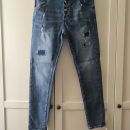 kavbojke, vel. M, 12 eur